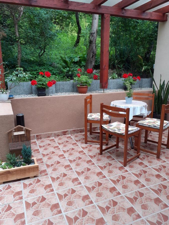 Var-Lak Vendeghaz Szendro Ngoại thất bức ảnh